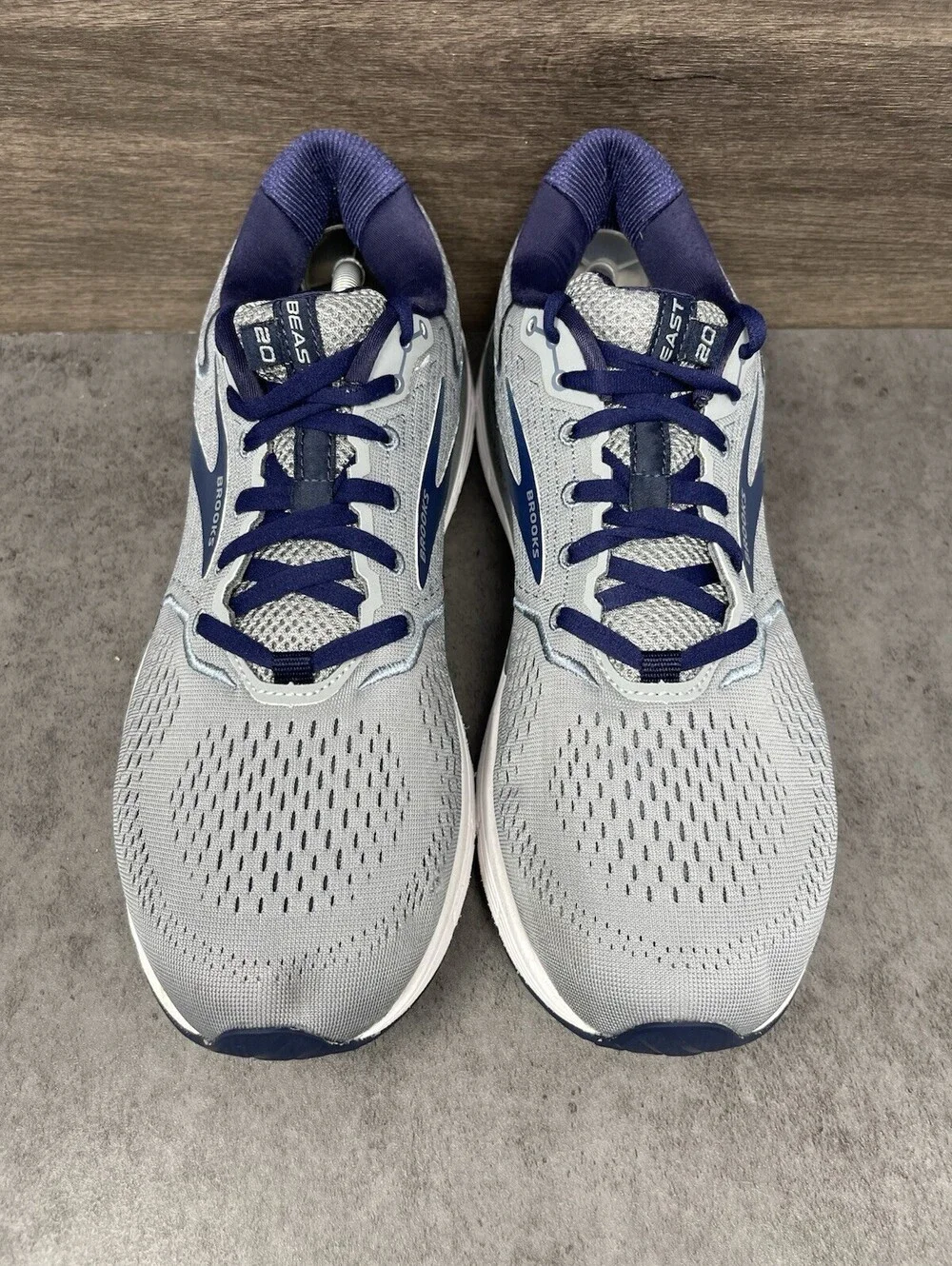 Brooks Beast GTS 22 Size 12 Mens Stability Running Shoes Gray Blue 1103271D491